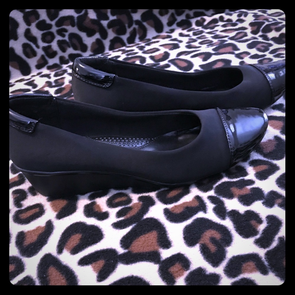 Like New Studio Works Wedge Shoes Sz 7W